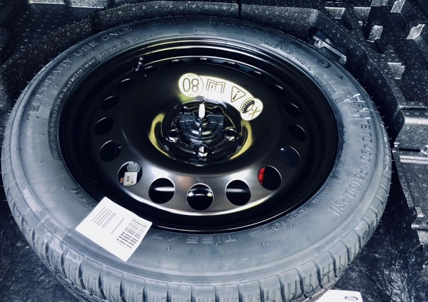 Ford Kuga cena 181500 przebieg: 5, rok produkcji 2024 z Włodawa małe 352